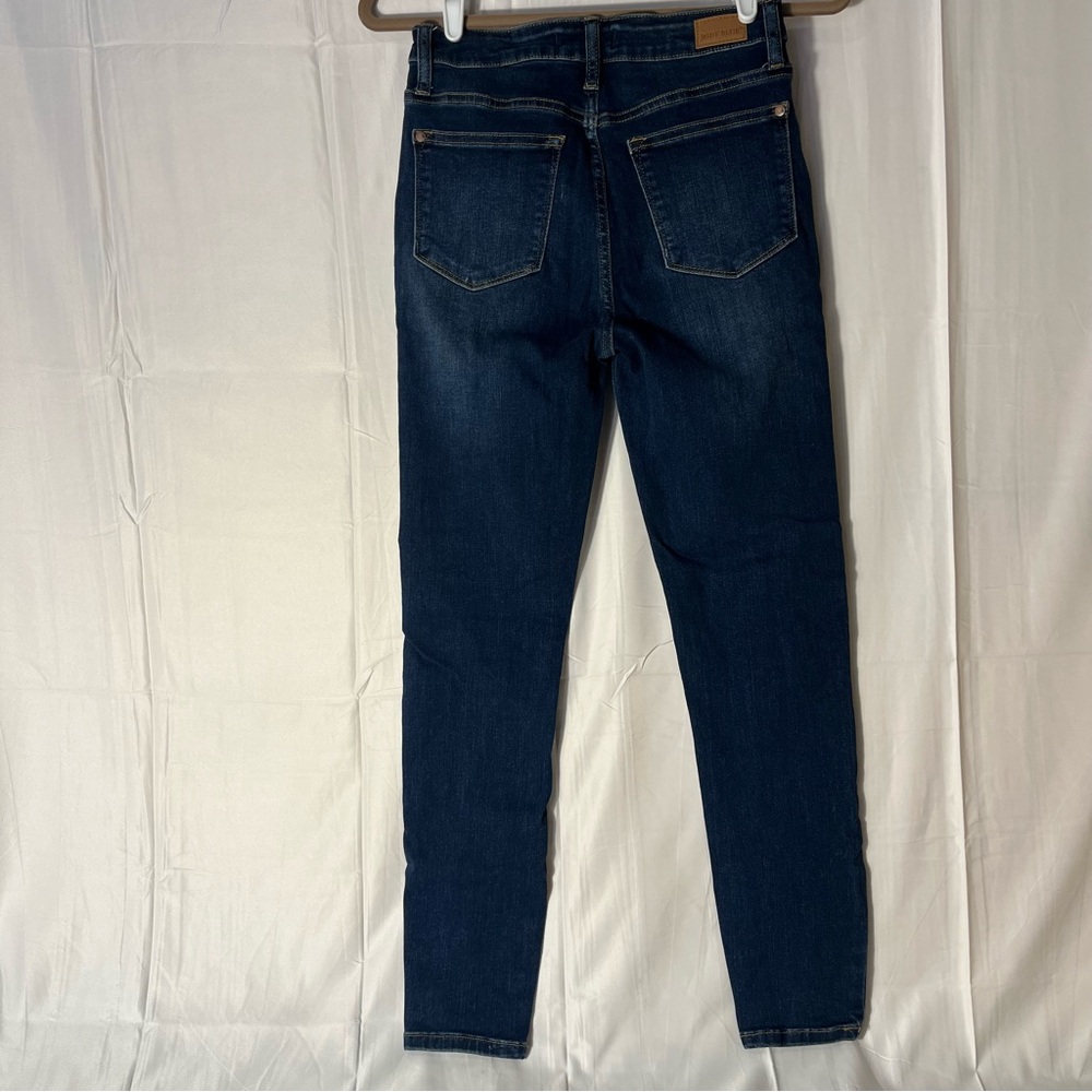Judy Blue Indigo Skinny Fit Front Seam Jeans Sz 3/26  Excellent Condition - Picture 4 of 10